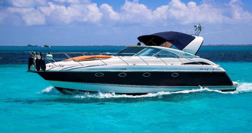 yatch in cancun caribbean sea