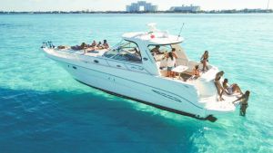 Yacht floating in the cristaline waters of Cancun