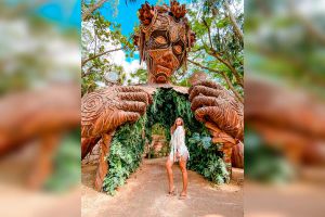 selfie at tulum giant sculpture