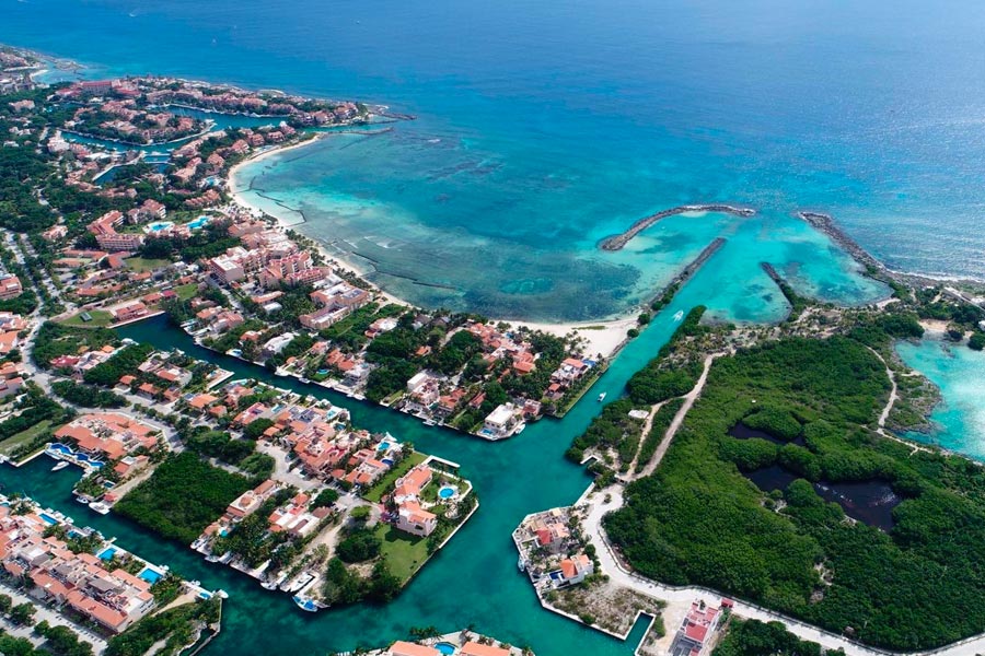 aerial view of puerto aventuras harbour