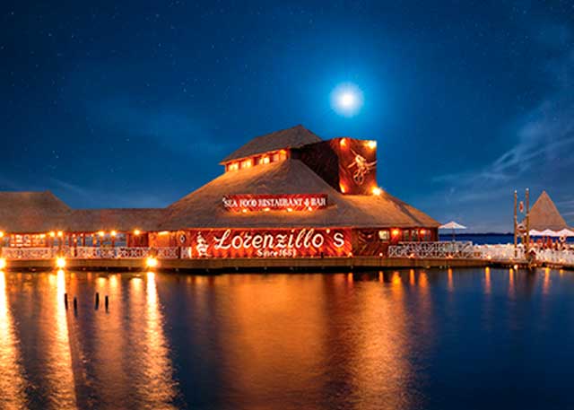 lorenzillos seafood in cancun for dinner