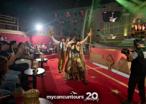 mexican-wrestlers-in-cancun